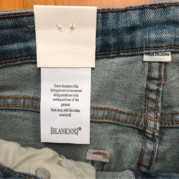 NWT Blank NYC The Hoyt High Rise Mini Flare - Picture 9 of 14